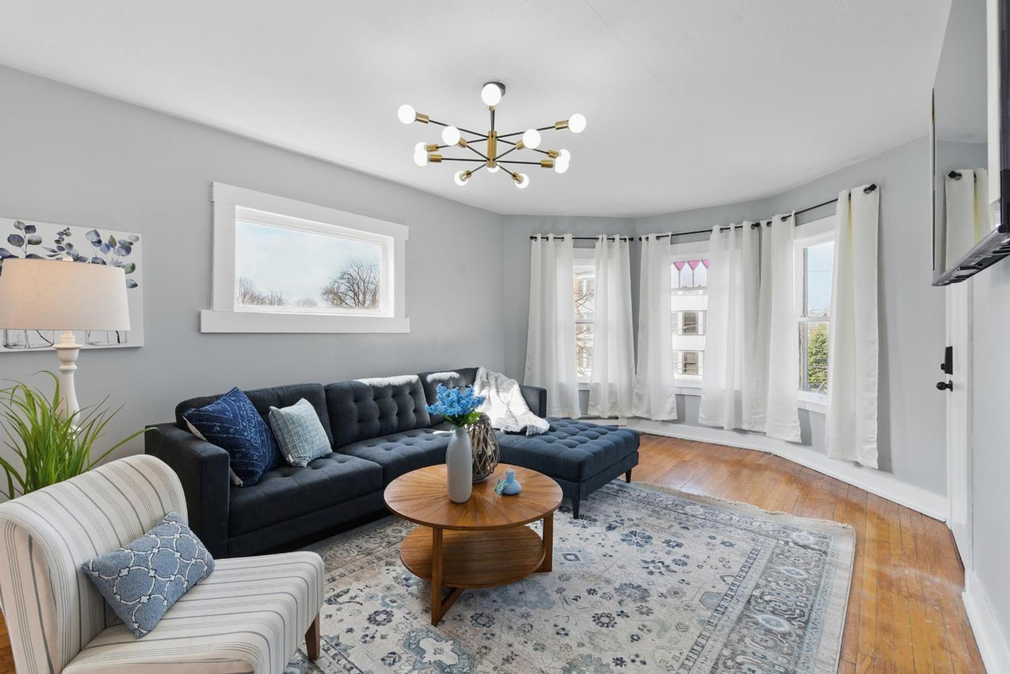 Newly Renovated 2br By Su, Zoo, Destiny & Downtown Apartment *