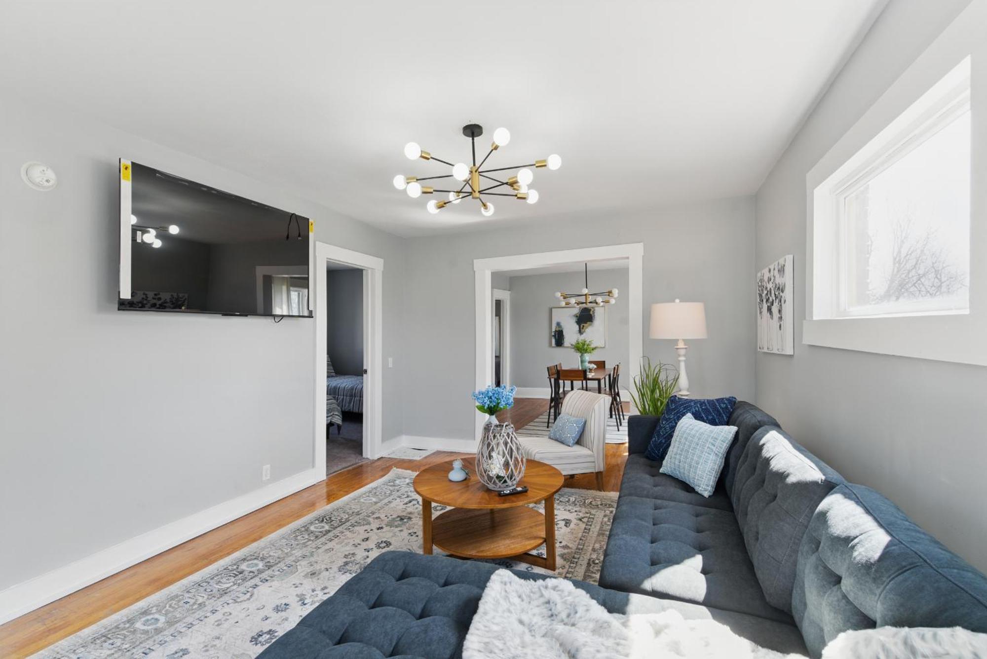Apartment Newly Renovated 2br By Su, Zoo, Destiny & Downtown Syracuse